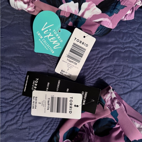Torrid 2 lavender floral swimsuit NWT - Picture 4 of 8